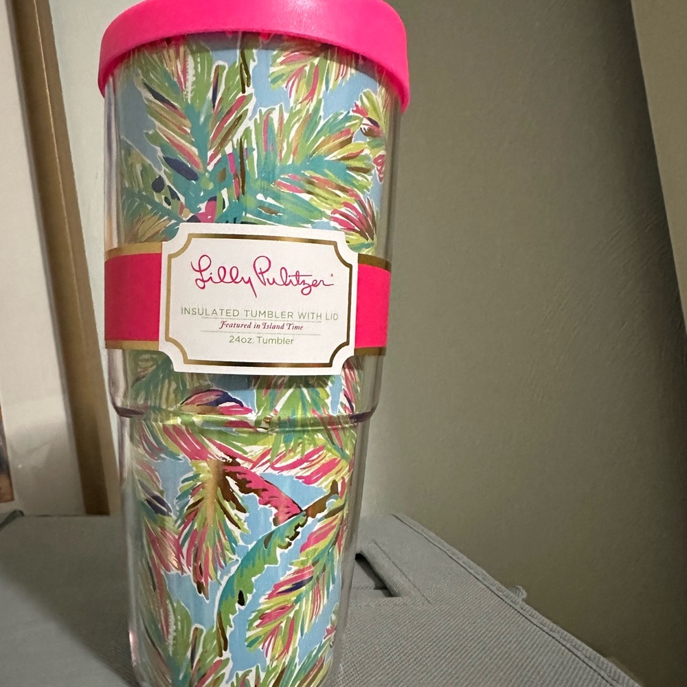 Lilly Pulitzer insulated tumbler w lid NWT
